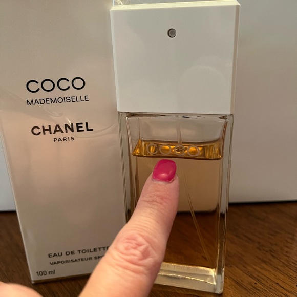 Chanel Coco Mademoiselle Eau De Toilette - Picture 4 of 6